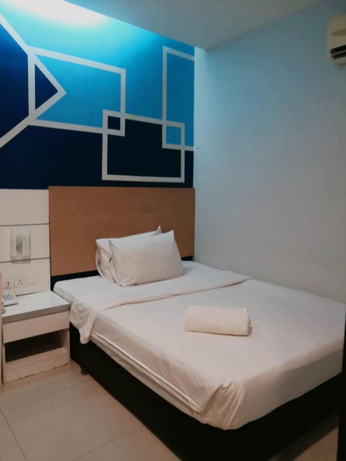 Bangi Business Hotel Kampong Sungai Ramal Dalam Экстерьер фото