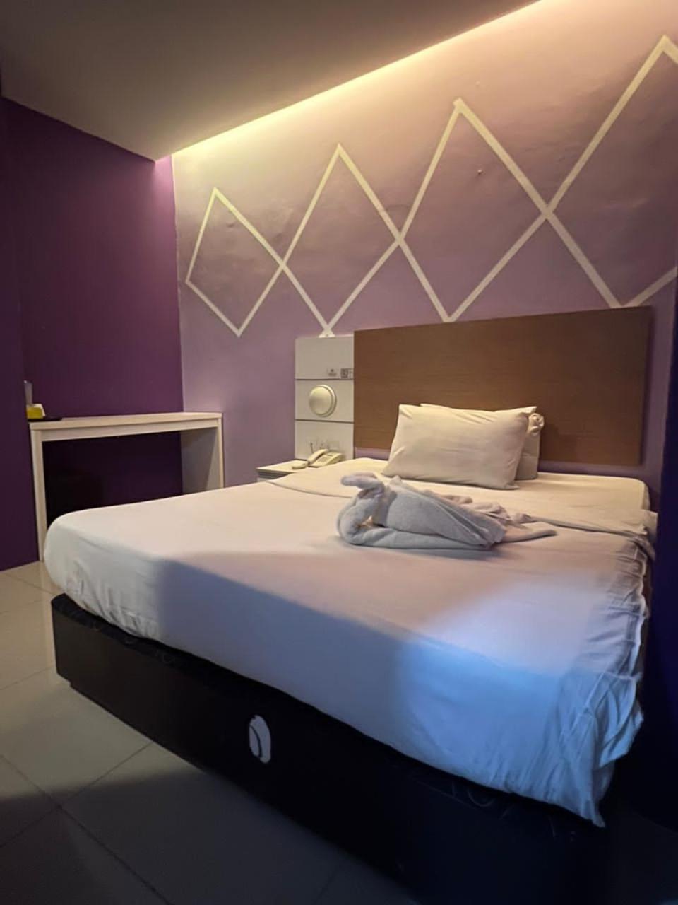 Bangi Business Hotel Kampong Sungai Ramal Dalam Экстерьер фото