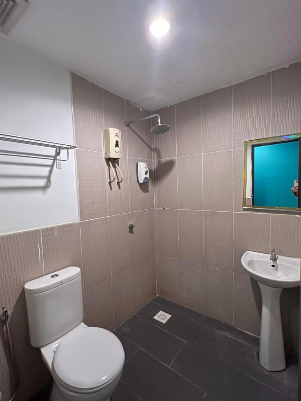 Bangi Business Hotel Kampong Sungai Ramal Dalam Экстерьер фото