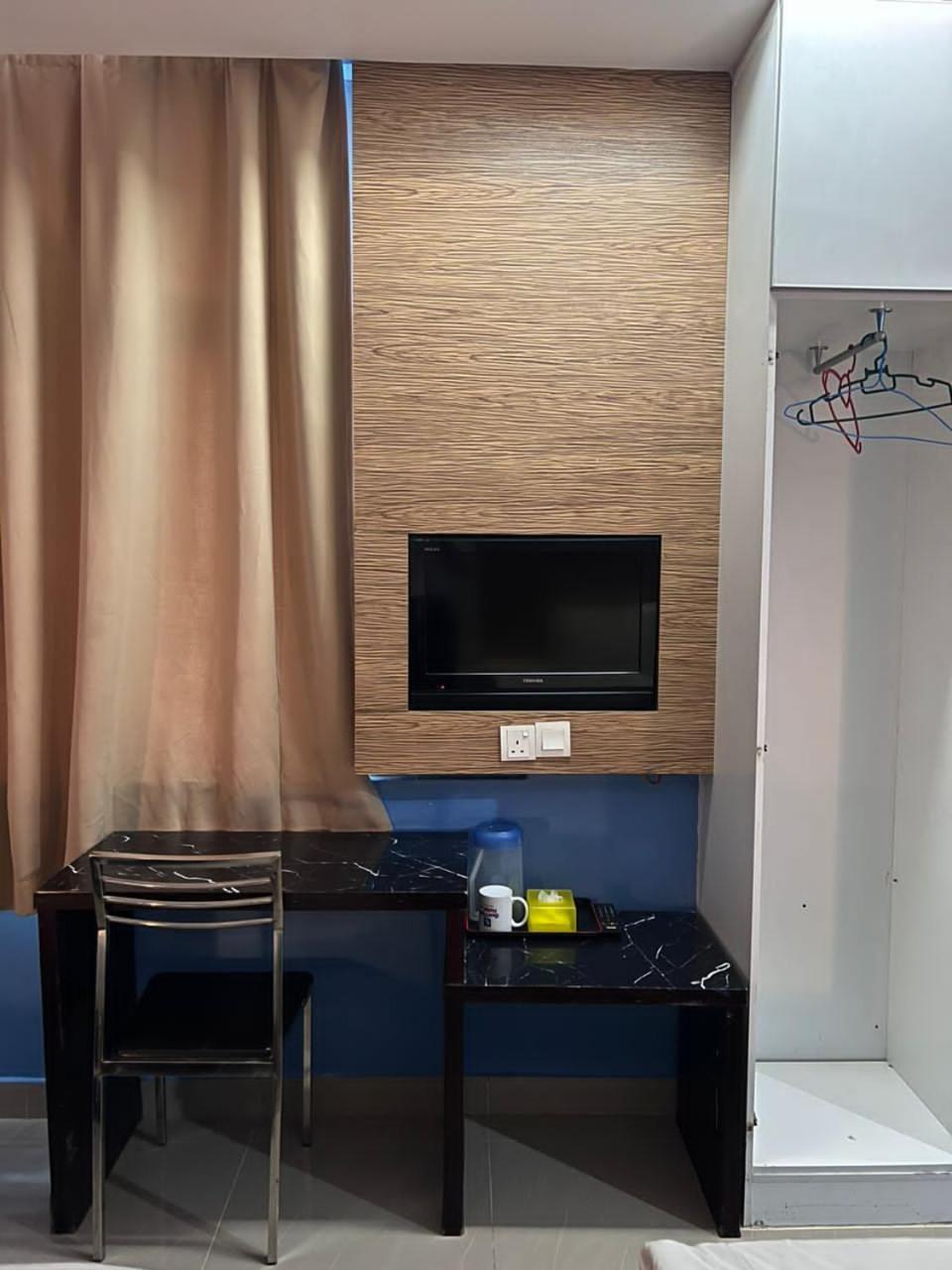 Bangi Business Hotel Kampong Sungai Ramal Dalam Экстерьер фото
