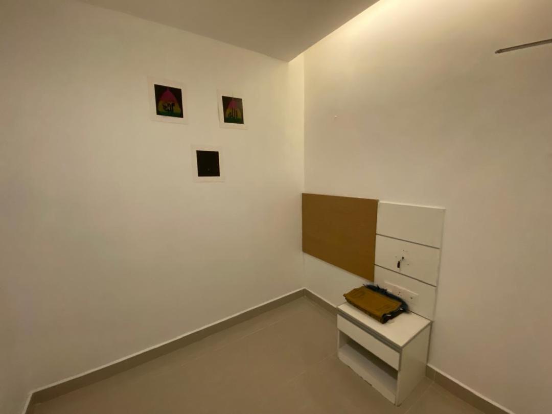Bangi Business Hotel Kampong Sungai Ramal Dalam Экстерьер фото