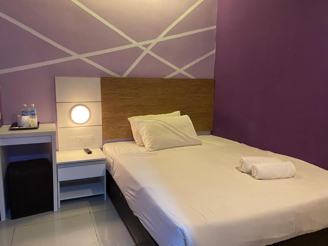 Bangi Business Hotel Kampong Sungai Ramal Dalam Экстерьер фото