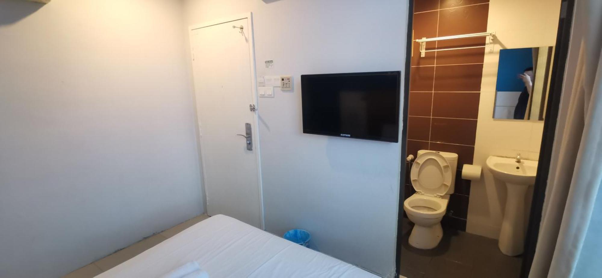 Bangi Business Hotel Kampong Sungai Ramal Dalam Экстерьер фото
