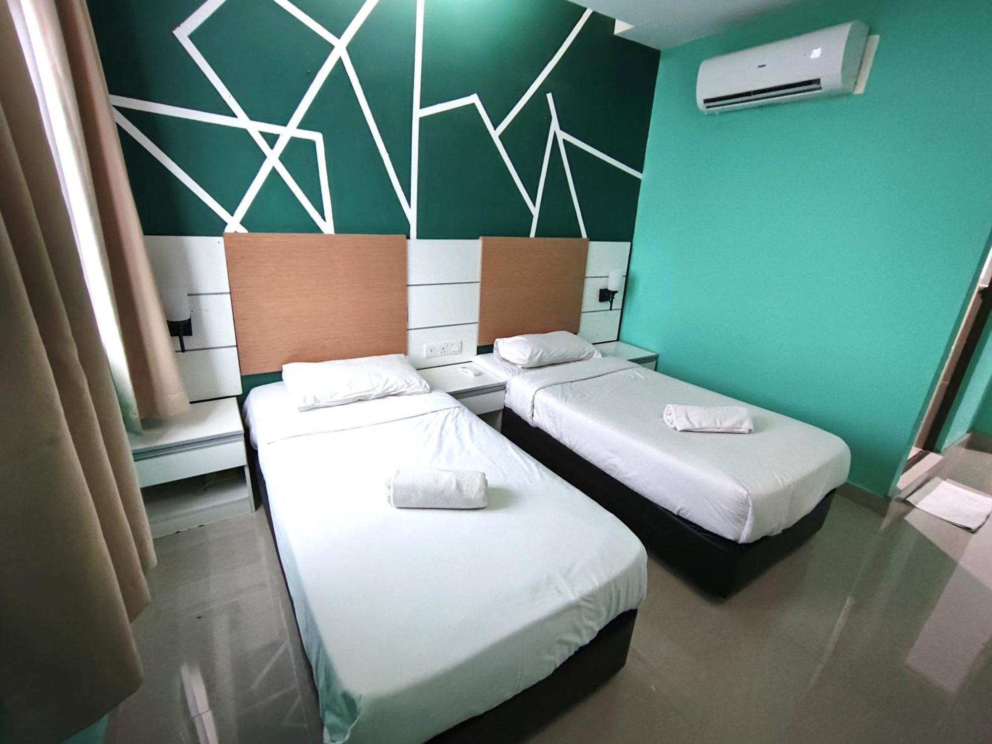 Bangi Business Hotel Kampong Sungai Ramal Dalam Экстерьер фото